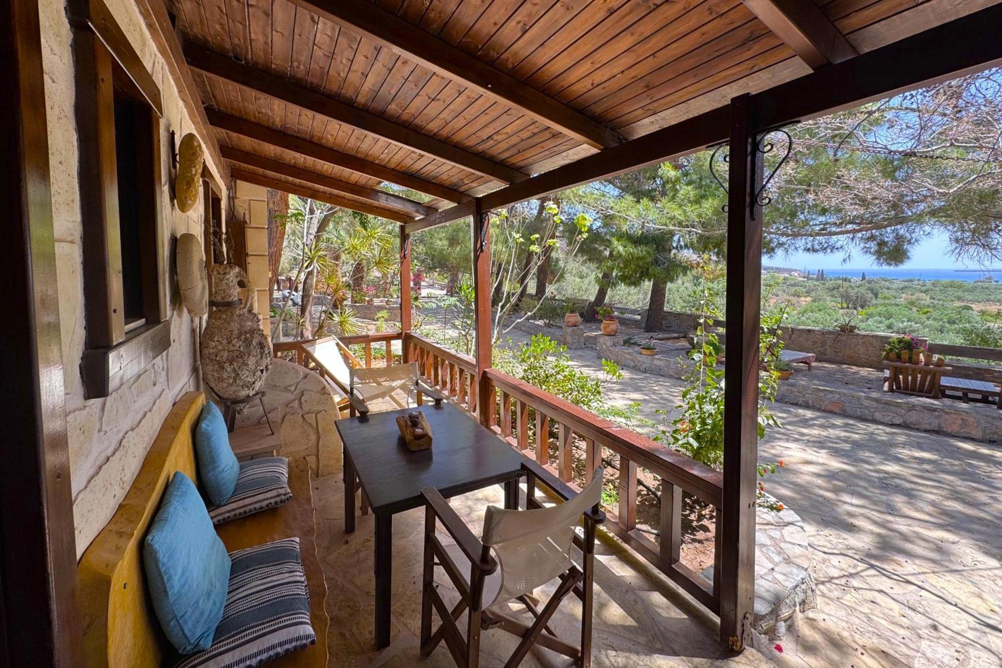 Stella'S Traditional Inn Zakros Exterior photo
